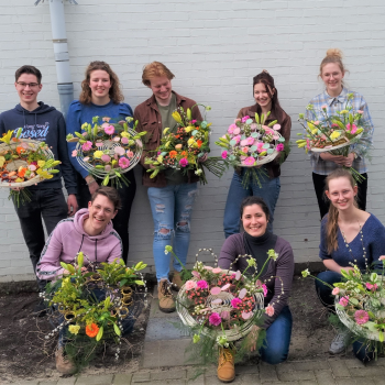 groep honneurs-studenten bloemopleiding Aeres MBO Velp
