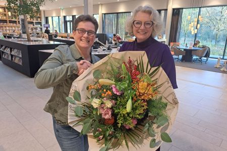 Bloemerie Den Hof - Logo burgemeester Suzan van de Goor - Gemeente Waalre.jpg