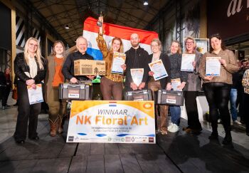 Joyce Brueren en Gerrit van Aalst winnaars NK Floral Art 2026!